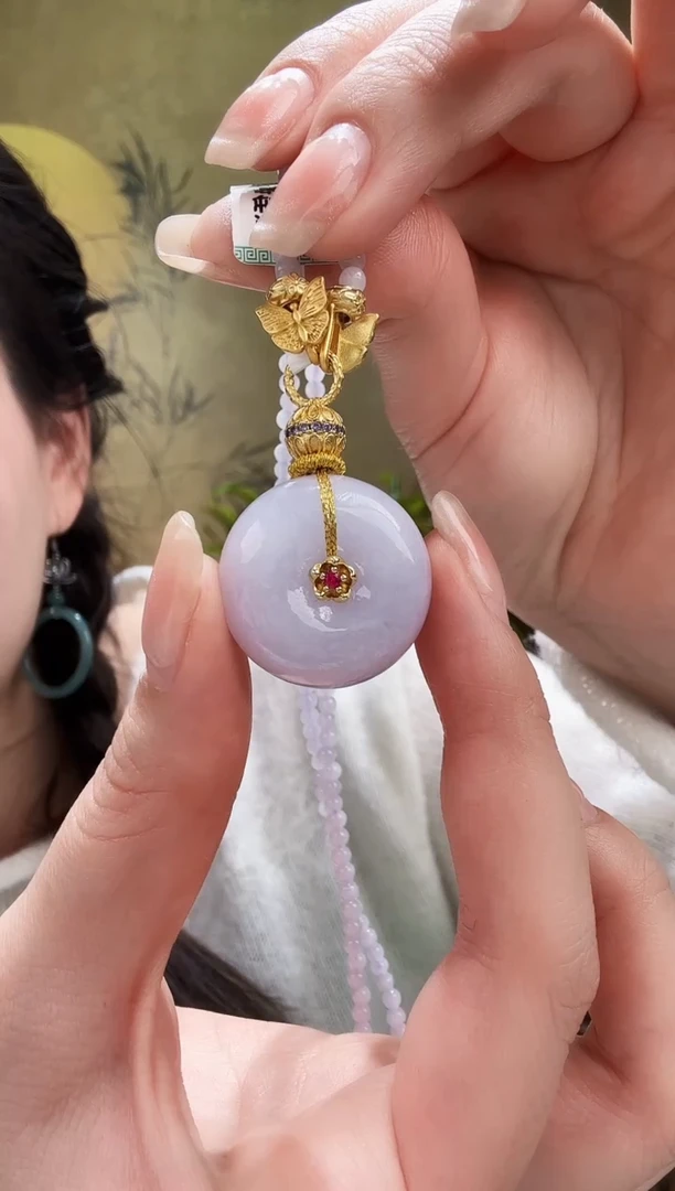 颈饰未镶嵌翡翠吊坠