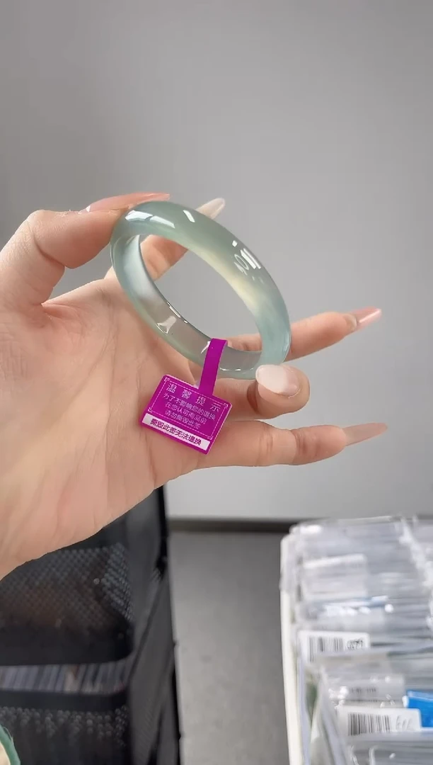 【闪购商品】玛瑙/玉髓手镯未镶嵌52-53圈