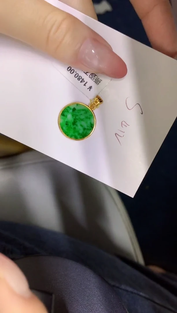 翡翠未镶嵌颈饰缅甸天然翡翠A货