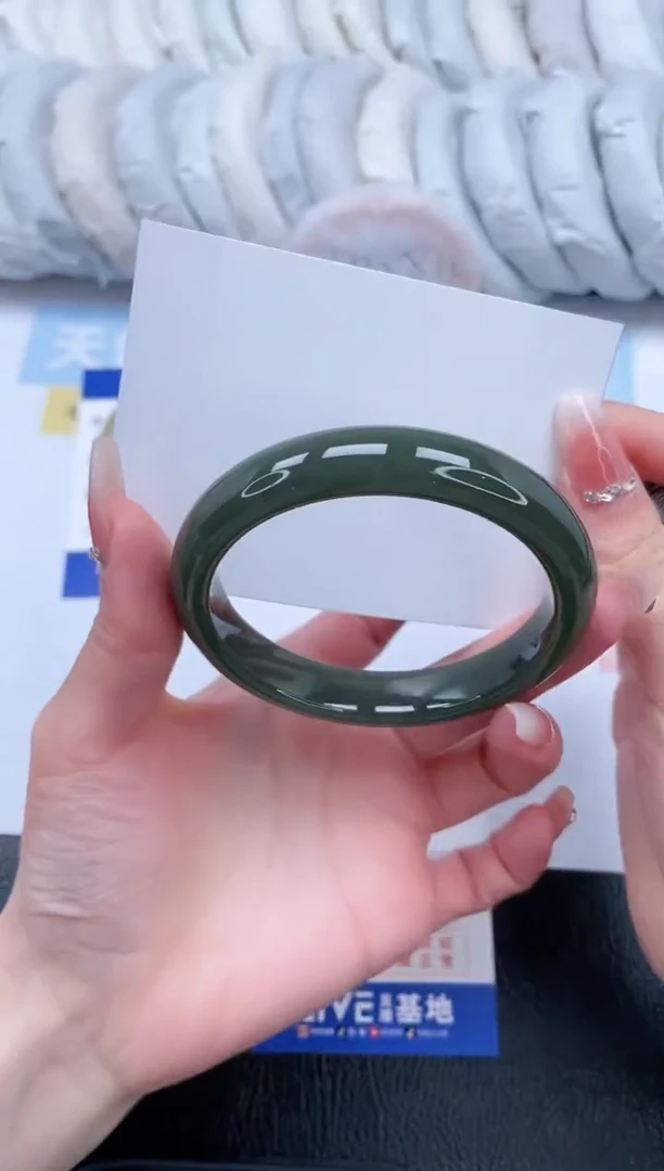 【闪购商品】和田玉手镯未镶嵌T238-59.5