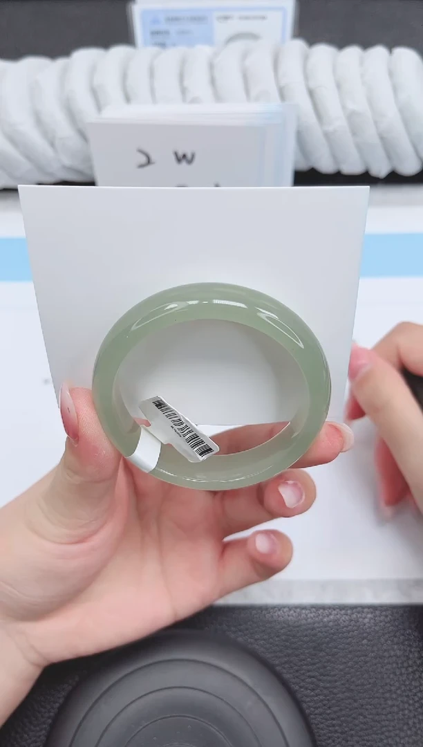 未镶嵌手镯石英质玉203-54.3