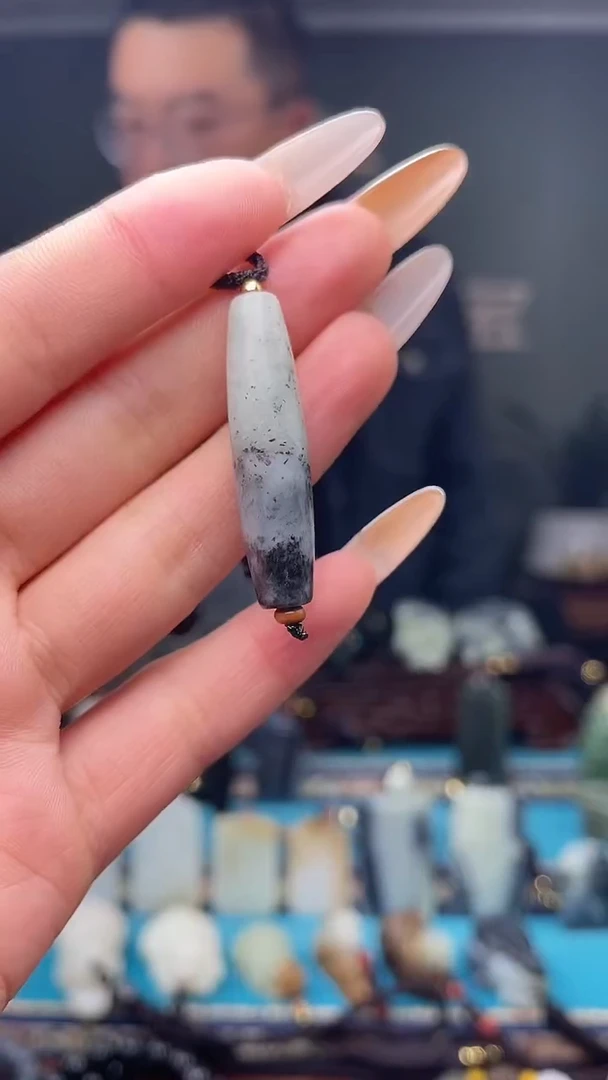 未镶嵌和田玉挂件1