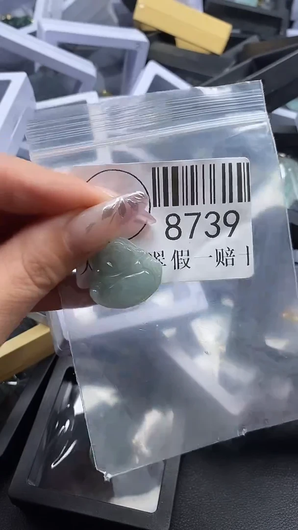 吊坠(不含链)未镶嵌翡翠8739