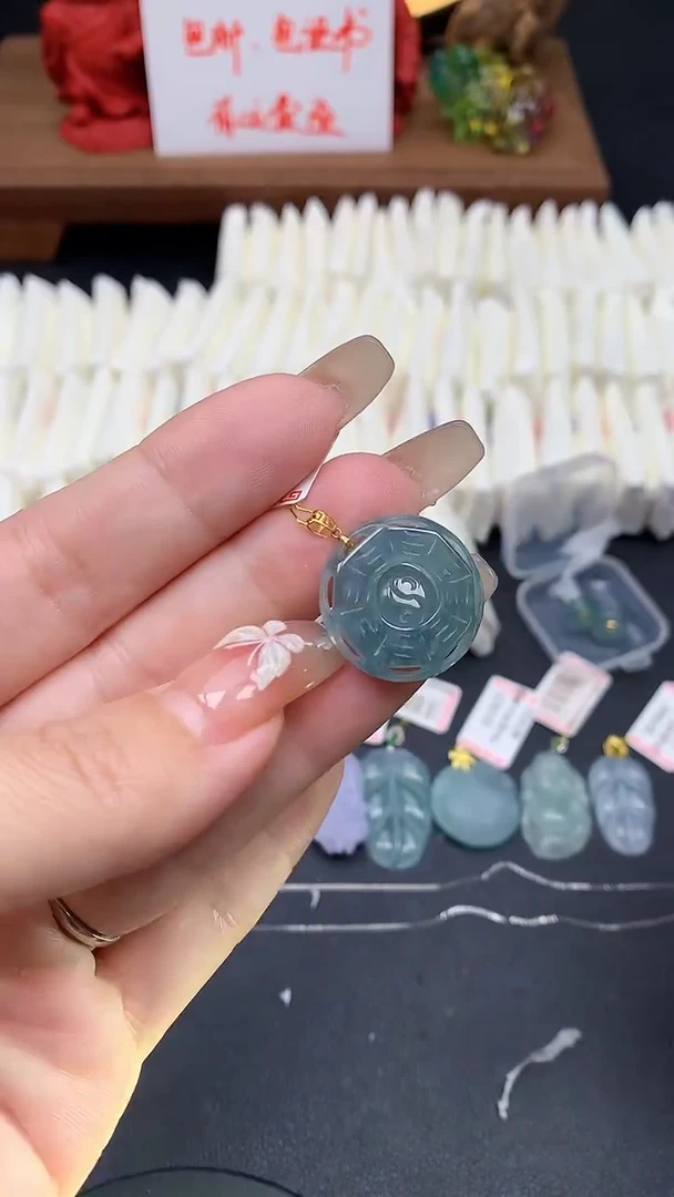 【闪购商品】翡翠吊坠(不含链)18K金镶嵌MS154834