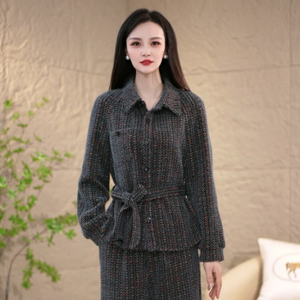2025秋季新款时尚百搭轻奢风减龄显瘦两件套套装M-4XL