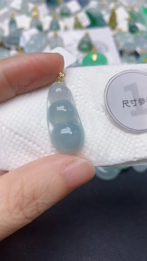 颈饰18K金镶嵌翡翠天然缅甸A货翡翠