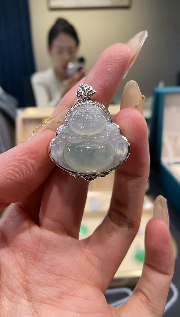 【闪购商品】翡翠吊坠(不含链)18K金镶嵌佛公