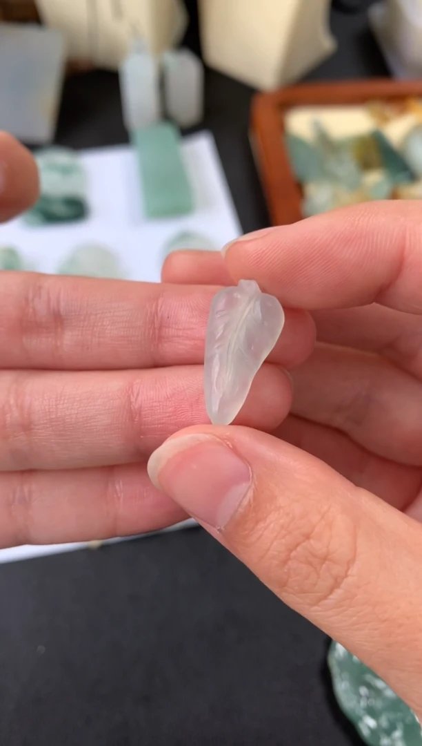 【闪购商品】定制翡翠未镶嵌翡翠