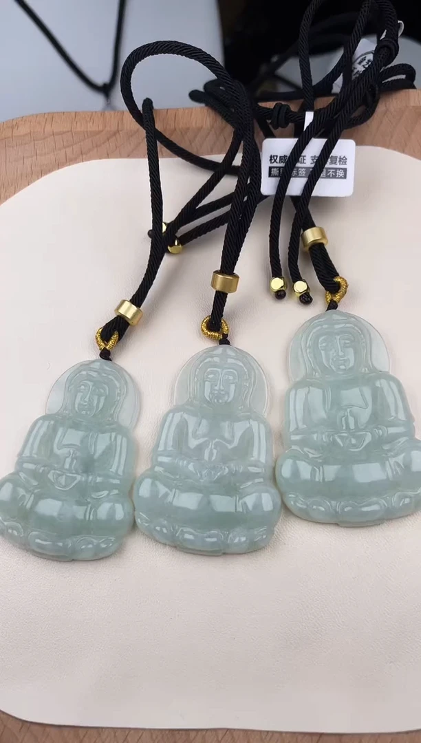 颈饰未镶嵌翡翠Y5A080油果绿观音+送同款绳子（多样性发其一）