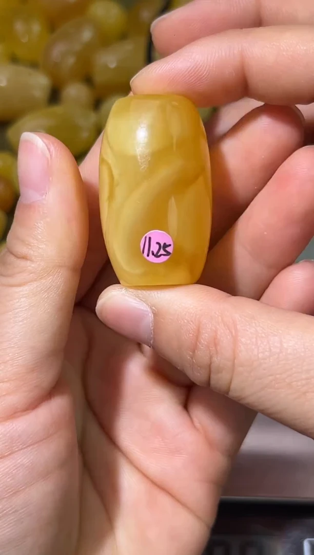 裸石琥珀未镶嵌琥珀蜜蜡吊坠