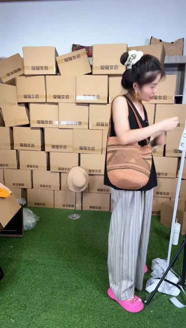 拉菲草手工编织包包36