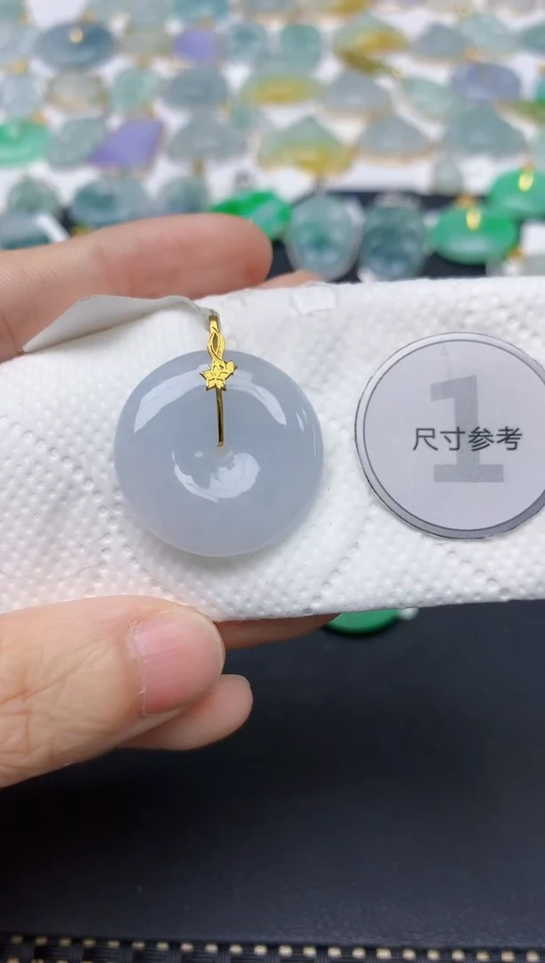 翡翠18K金镶嵌颈饰天然缅甸A货翡