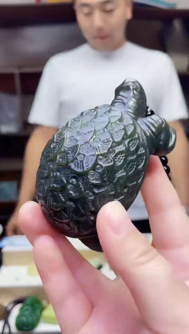 和田玉未镶嵌颈饰1