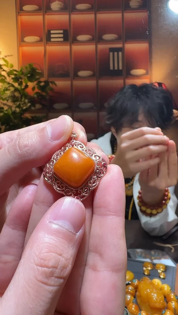 蜜蜡颈饰银S925镶嵌2641选择多样性发货其中一件