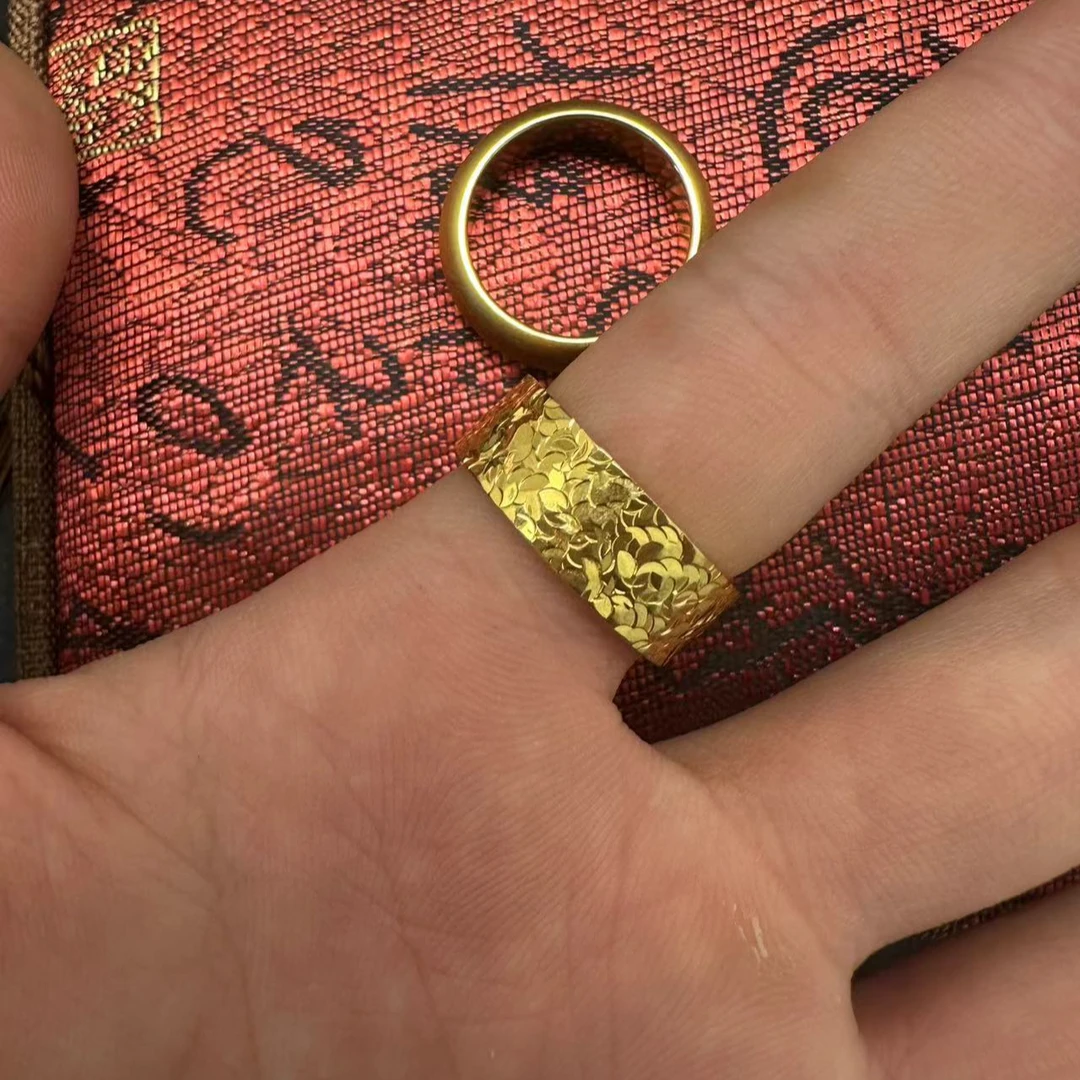 合金戒指 合金戒指 碎冰冰泥鳅贝戒指合金百搭饰品素款男女款