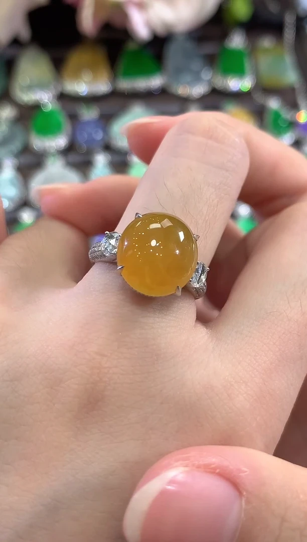 18K金镶嵌戒指翡翠c71