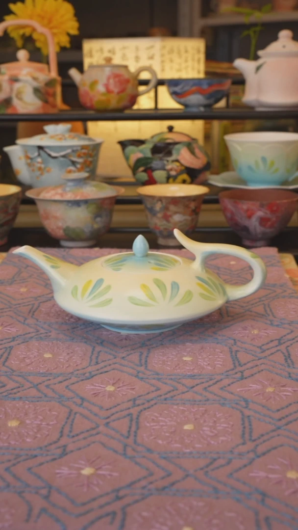 【闪购商品】春系列 雏菊小扁壶