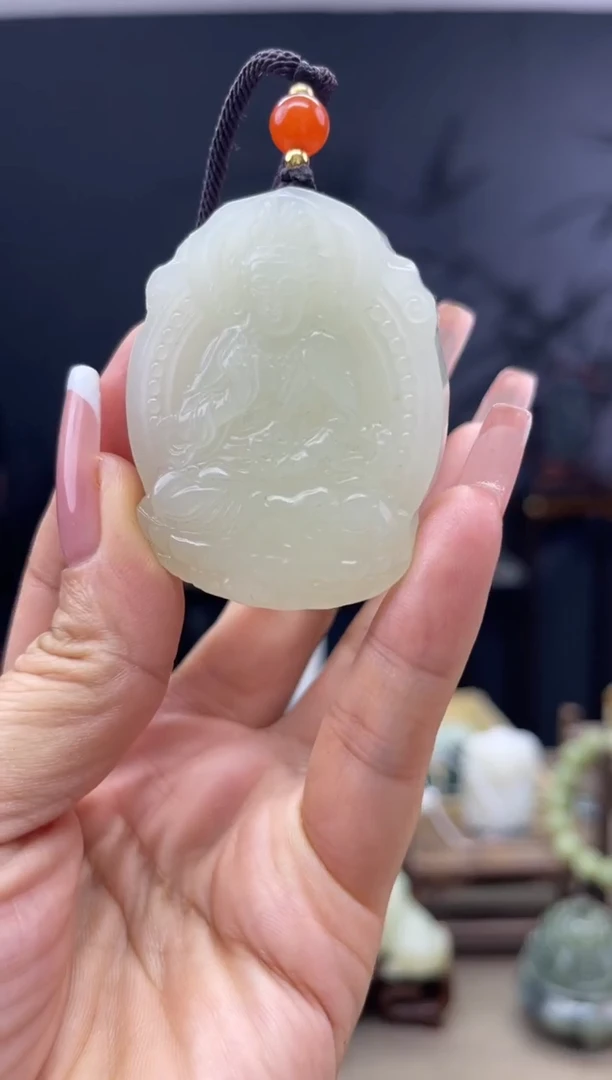颈饰未镶嵌和田玉1
