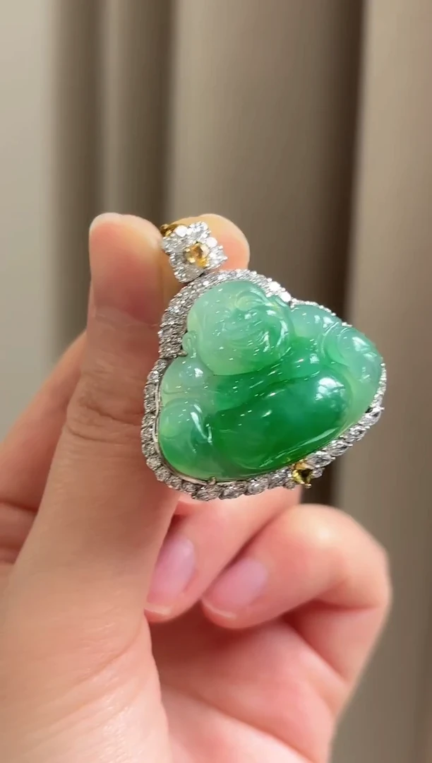 吊坠(不含链)18K金镶嵌翡翠佛公吊坠多人不退不换