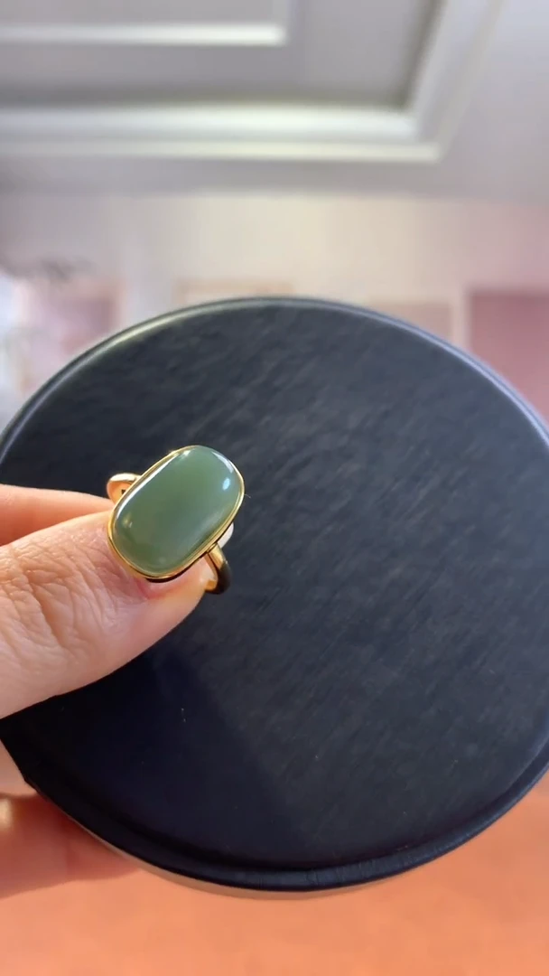 银S925镶嵌和田玉挂件瓷蓝戒指