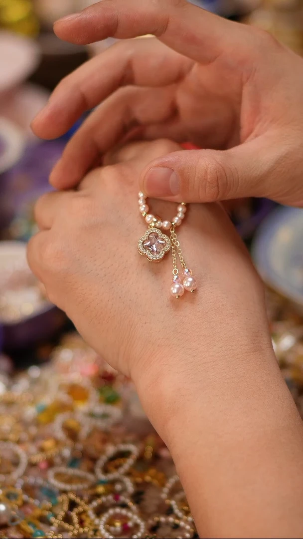 摆件提溜提溜提溜提溜提溜