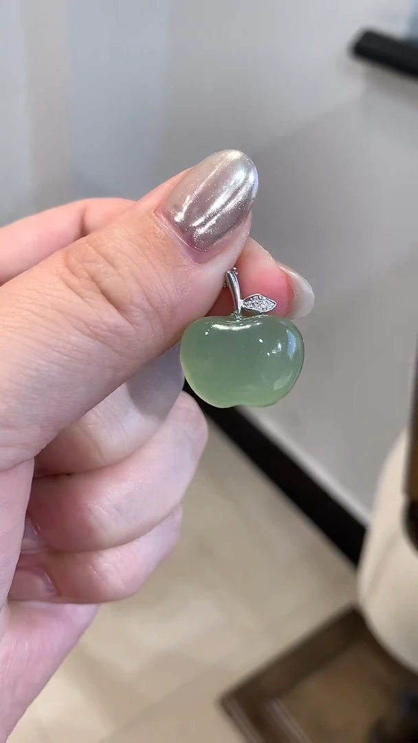未镶嵌蛇纹石玉吊坠(不含链)苹果