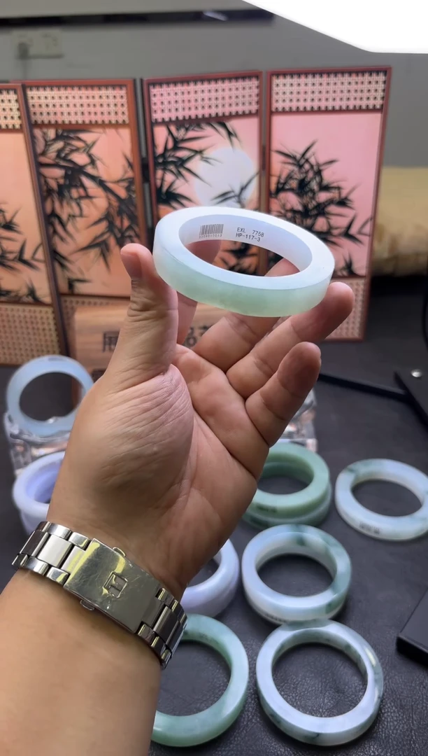 未镶嵌手镯定制翡翠?***?手镯定制