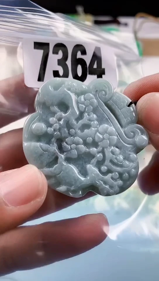 【闪购商品】翡翠挂件未镶嵌天然翡翠吊坠挂件