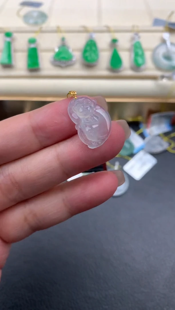 翡翠18K金镶嵌颈饰A954