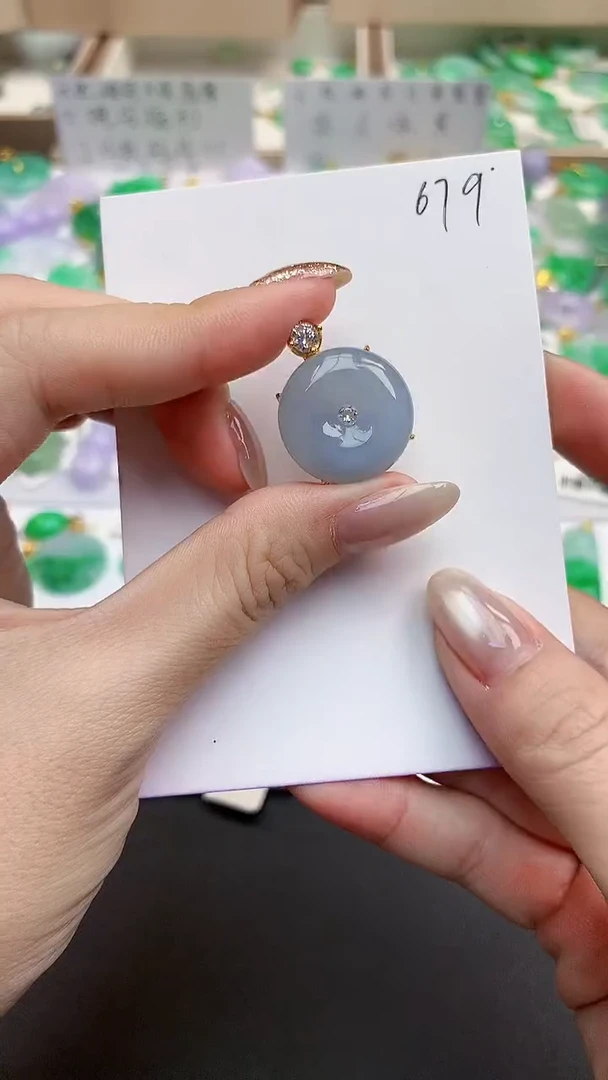 颈饰未镶嵌翡翠天然缅甸A货翡翠