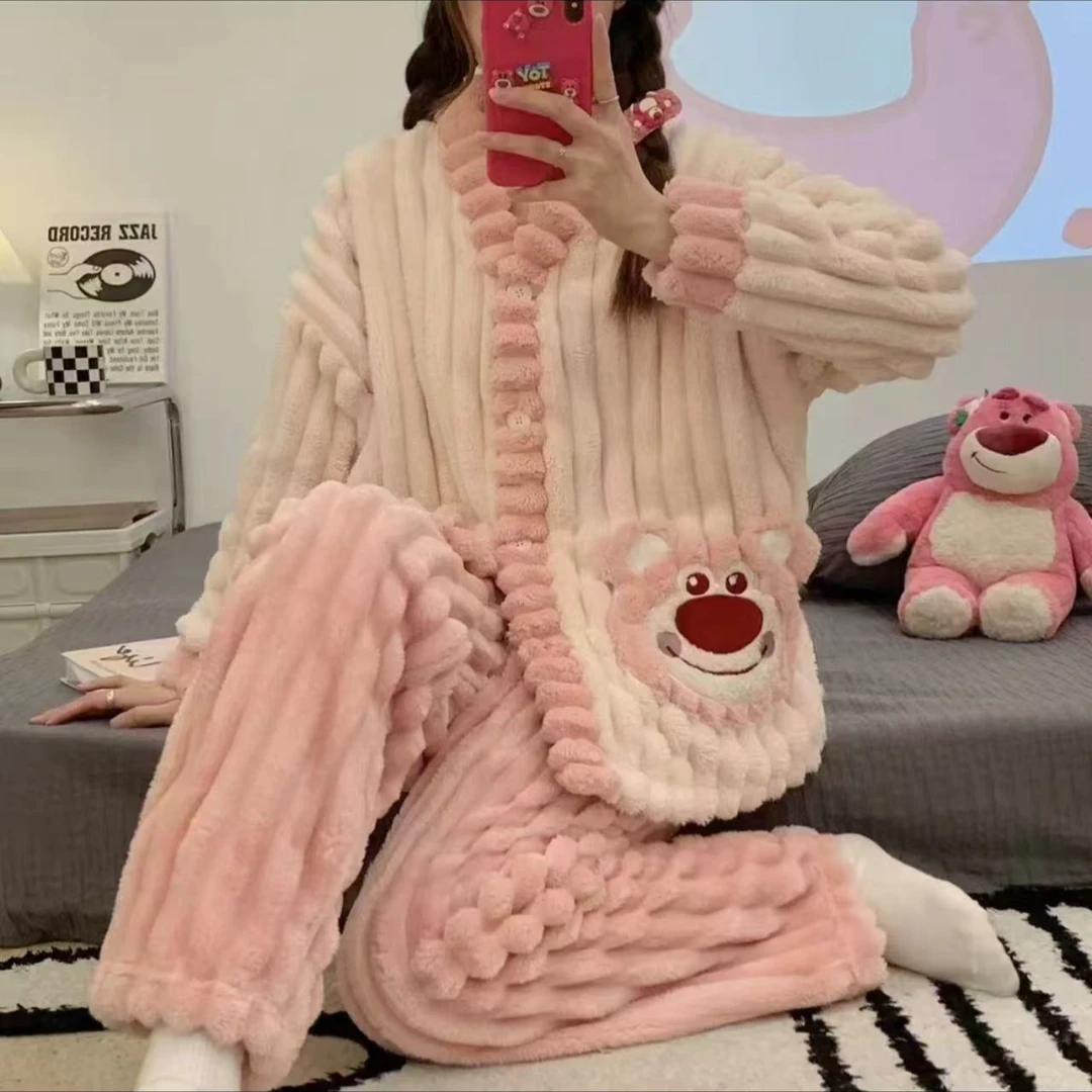150#贵妃绒睡衣女冬季加绒加厚开衫草莓熊家居服套装