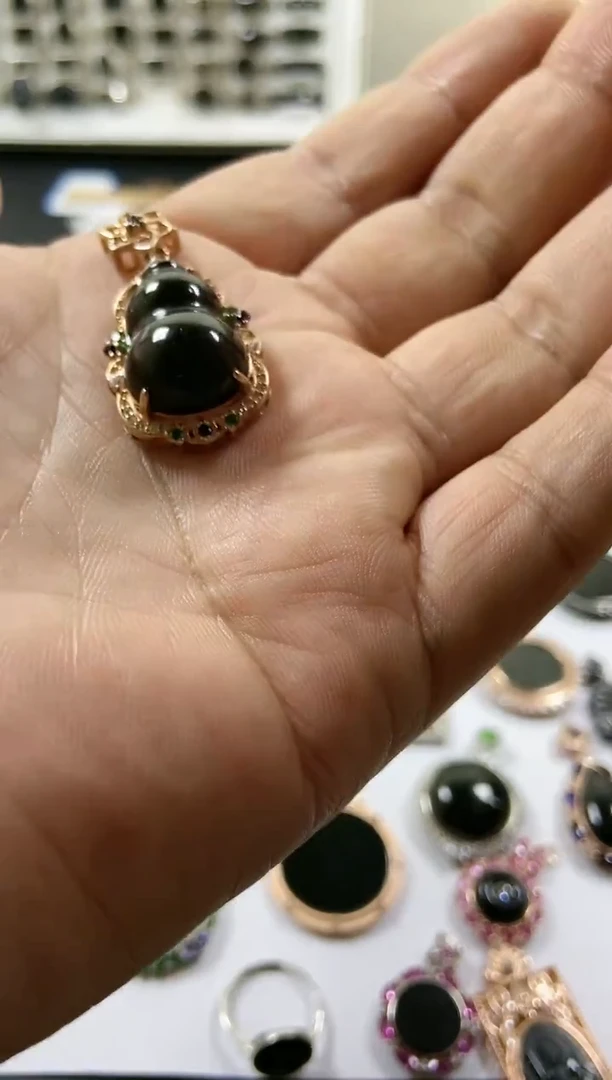 吊坠(赠链)银S925镶嵌翡翠葫芦