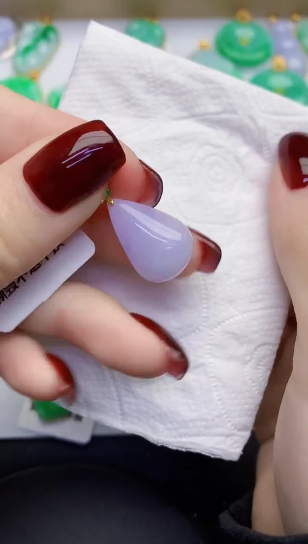 颈饰18K金镶嵌翡翠缅甸天然翡翠A货