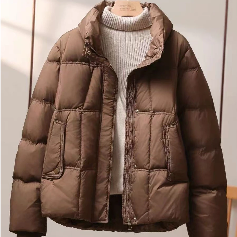 90白鸭绒短款羽绒服女士A046