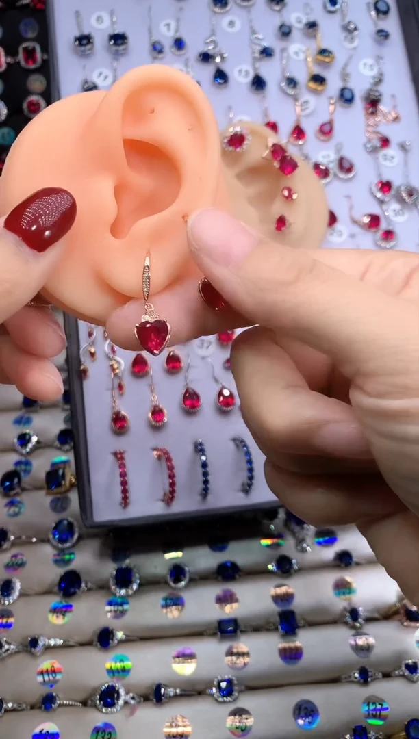 【闪购商品】红宝石耳饰银S925镶嵌玫瑰金