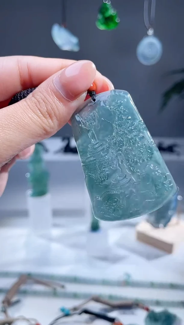 【闪购商品】翡翠颈饰未镶嵌天然A货翡翠山水牌