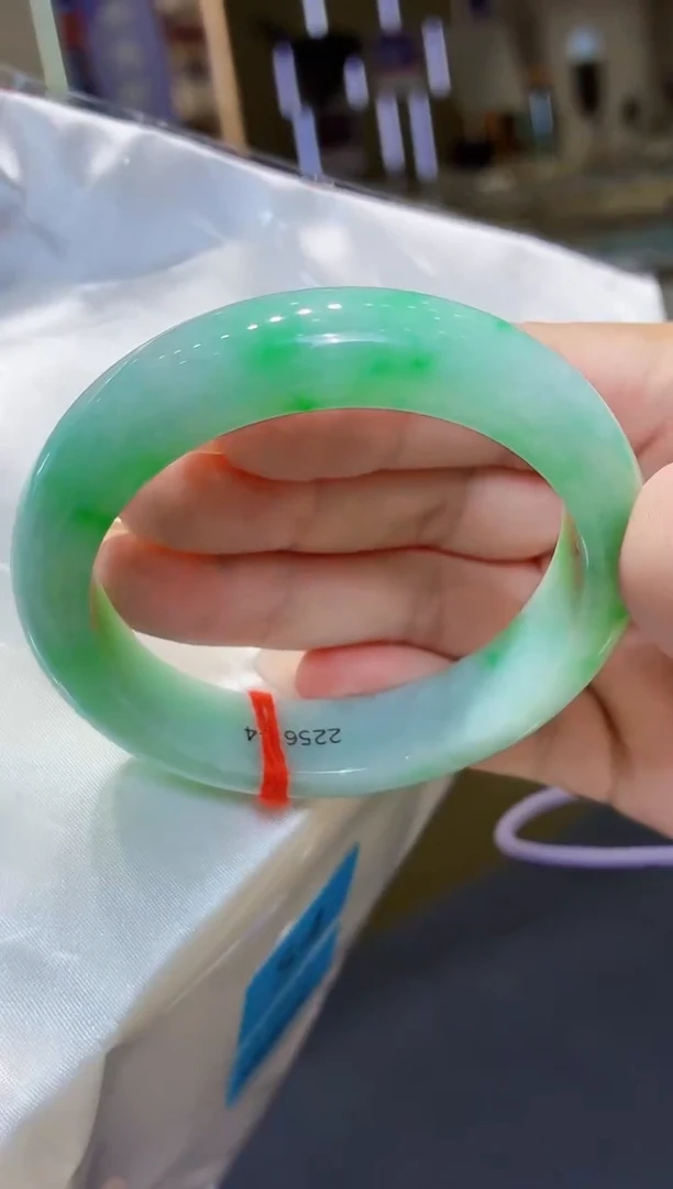 未镶嵌手镯翡翠翡翠手镯54