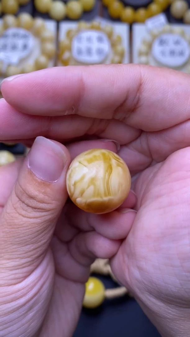 裸石琥珀未镶嵌大小姐珠宝严选