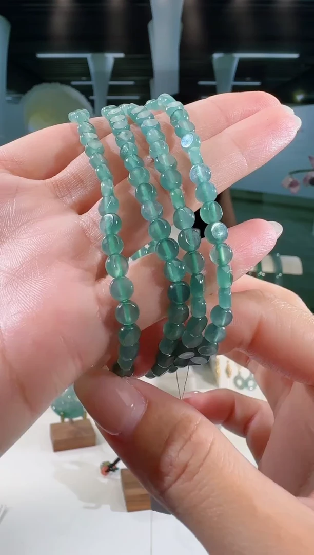 未镶嵌手串翡翠手串多样性发一