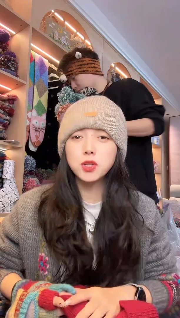 羊毛美丽如奶茶色