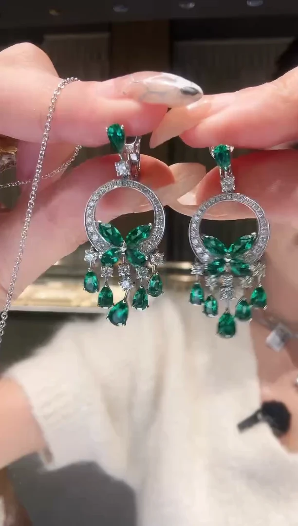 铂Pt950镶嵌耳饰钻石AY0327-PT