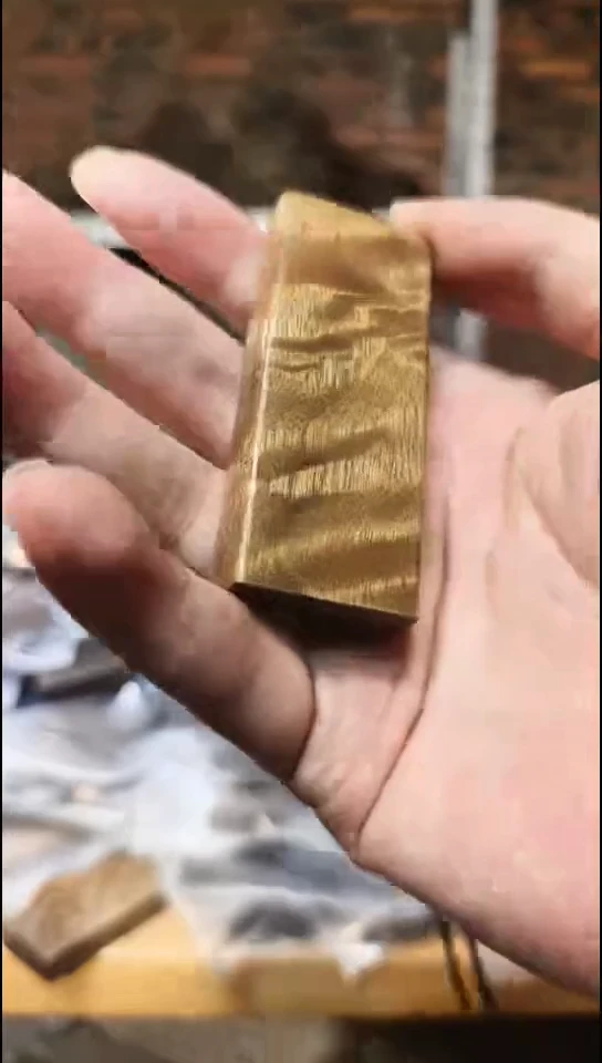 金丝楠无事牌脖挂