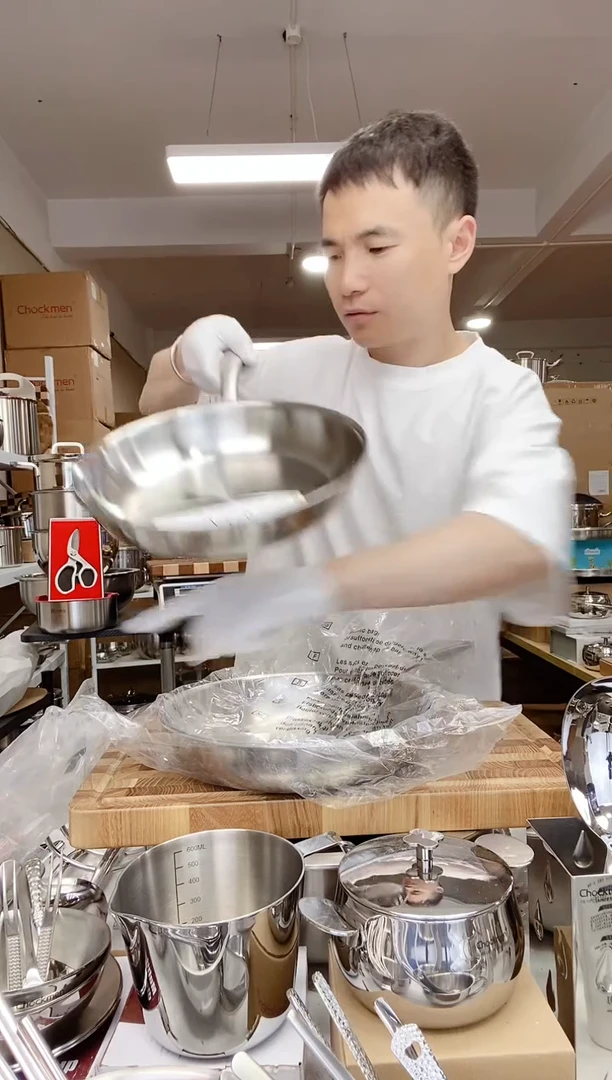 A48 微瑕伦凯24cm煎锅