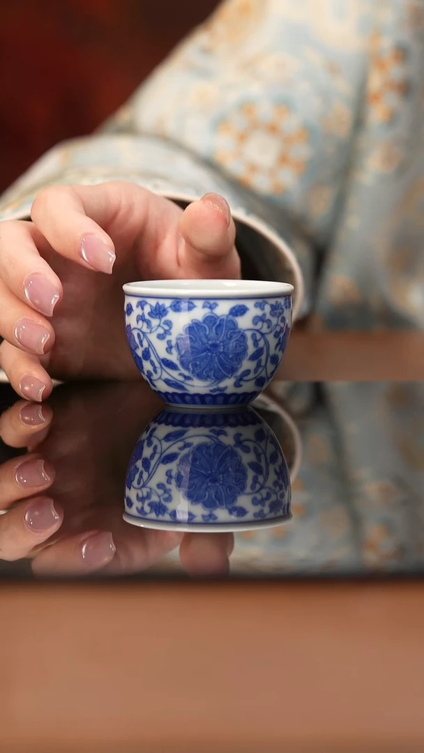 杯R*.看山柴窑青花缠枝