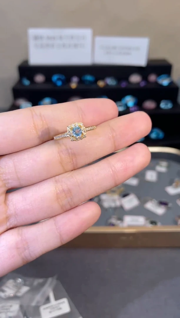 银S925镶嵌戒指托帕石天然宝石