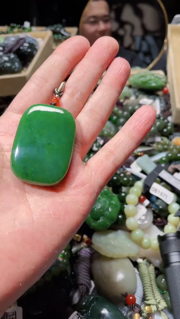 【闪购商品】和田玉颈饰未镶嵌拍一发一