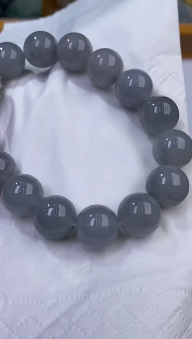 未镶嵌挂件翡翠371215    多人