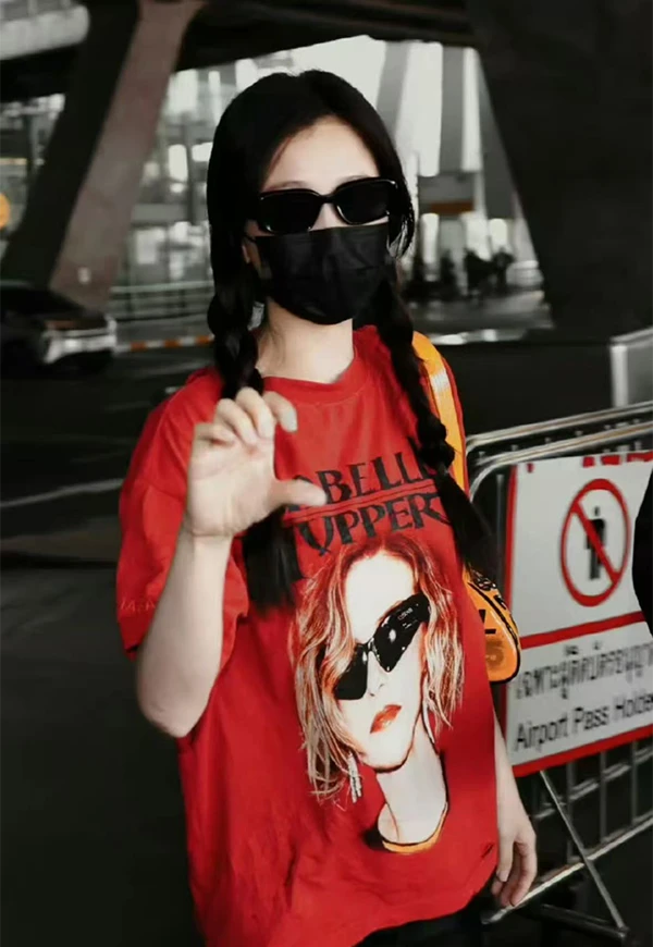 明星同款人像字母印花破洞短袖T恤女2025夏季新款宽松半袖上衣