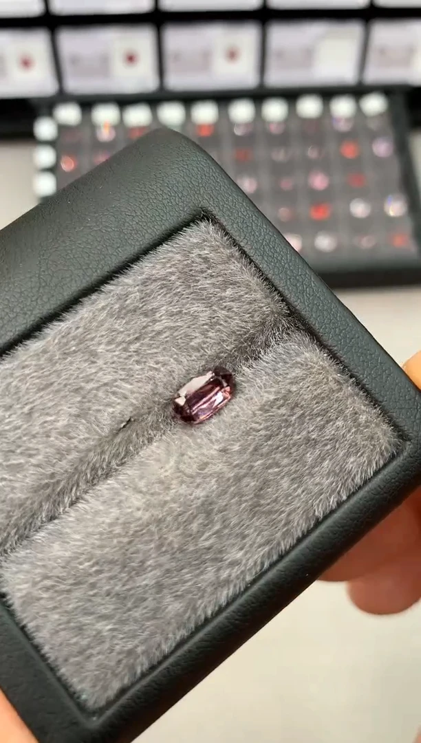 【闪购商品】定制尖晶石裸石未镶嵌1.14ct 欧切 咖色调