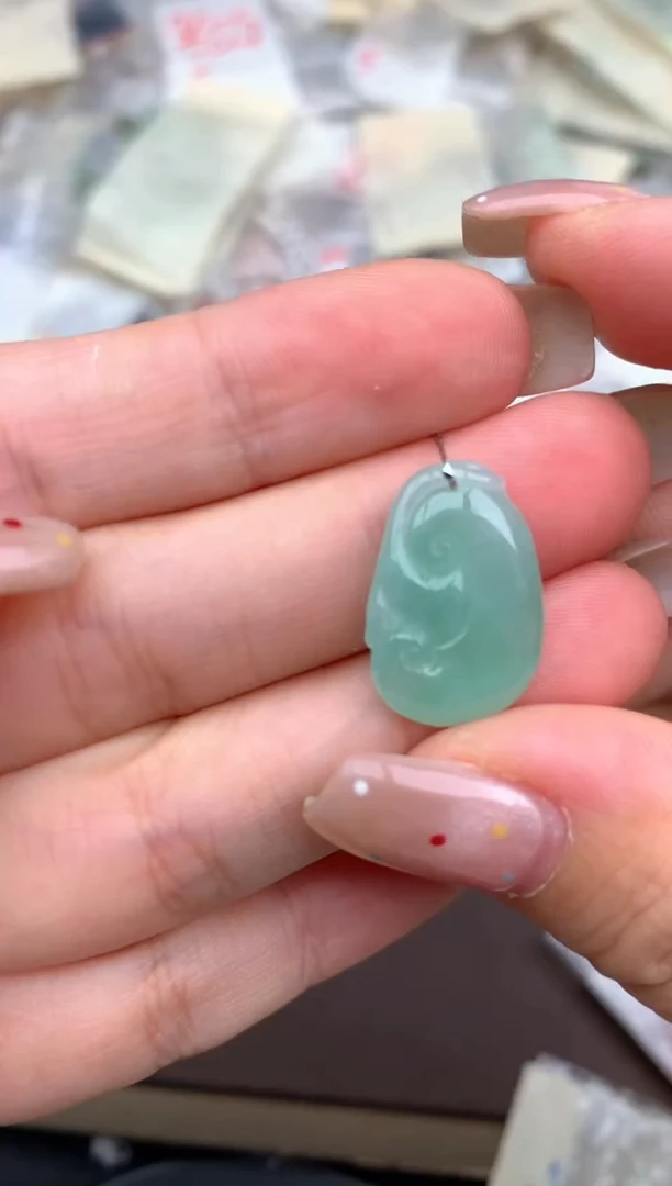 未镶嵌挂件翡翠一